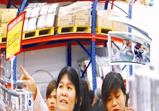 Tốc độ tăng trưởng tín dụng cao, không chừng có khả năng dẫn đến lạm phát cao thời gian tới do những độ trễ trong chính sách tiền tệ. Ảnh: MINH KHUÊ