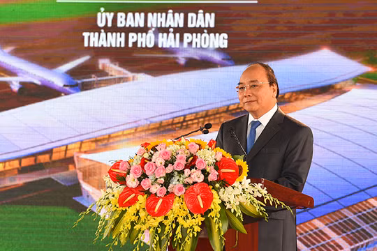 Thủ tướng Chính phủ Nguyễn Xuân Phúc phát biểu tại buổi lễ.