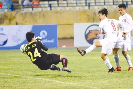 Rất nhiều hội đặc thù, ở cả trung ương và địa phương cũng được ngân sách tài trợ một phần như Liên đoàn Bóng đá Việt Nam, Hội Đông y, Hội Khuyến học, Hội Người cao tuổi, Hội Người mù và rất nhiều các hội đoàn khác. Ảnh: vov.vn