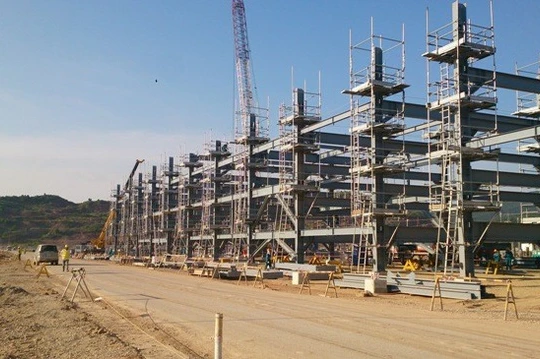 Liên hợp Lọc hoá dầu Nghi Sơn (Tĩnh Gia, Thanh Hoá) sẽ vận hành thương mại vào năm 2017.