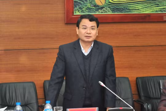 ông Đặng Xuân Phong, Phó Bí thư Tỉnh ủy, Chủ tịch UBND tỉnh Lào Cai nhiệm kỳ 2011- 2016.