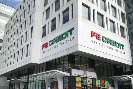 Ngày hội "Hộp quà sẻ chia": FE Credit tặng học bổng và quả cho trẻ em làng trẻ SOS