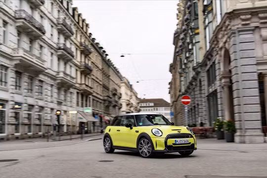 Cơ hội sở hữu xe MINI với ưu đãi lên đến 50% phí trước bạ 