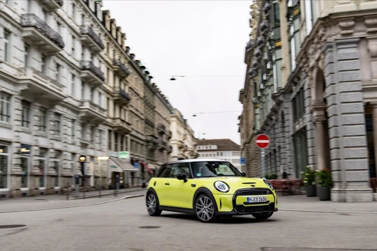 Cơ hội sở hữu xe MINI với ưu đãi lên đến 50% phí trước bạ 