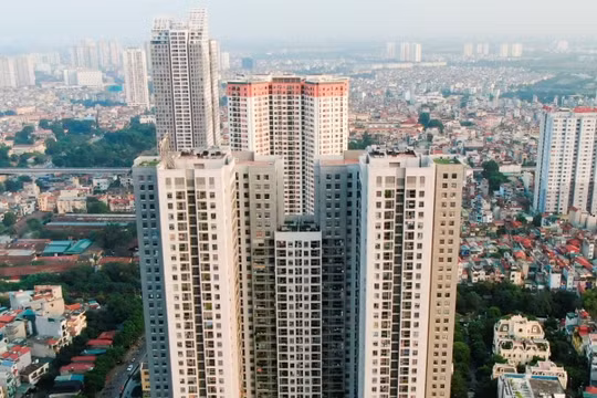 Chung cư thương mại điều chỉnh phí gửi xe ô tô theo quy định nào?