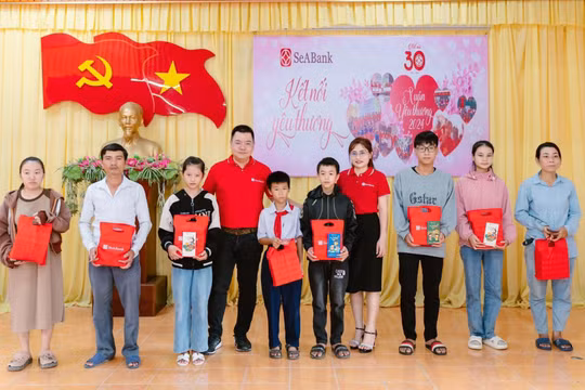 SeABank mang hơi ấm mùa xuân đến với những người có hoàn cảnh khó khăn