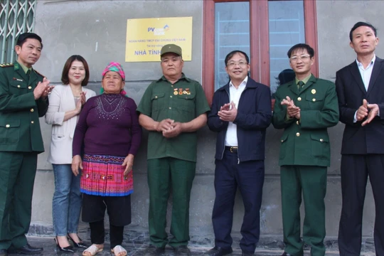 PVcomBank bàn giao nhà tình nghĩa cho gia đình cựu chiến binh tại tỉnh Lào Cai 