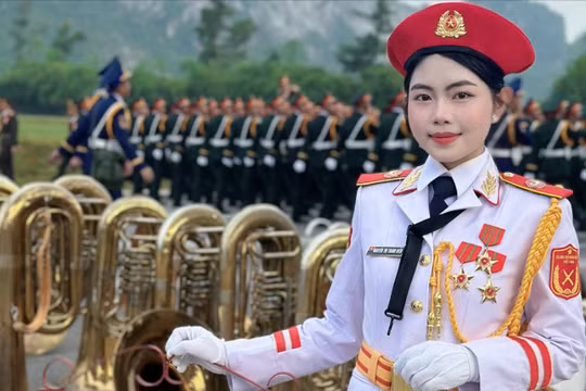 Nữ quân nhạc xinh đẹp tham gia duyệt binh A80: Mỗi buổi tập là một lần học hỏi và hoàn thiện hơn