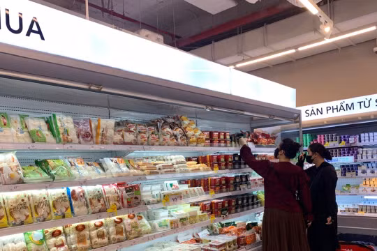 Ứng phó bão số 3 - Wipha: Găm hàng, tăng giá bất hợp lý sẽ bị xử lý