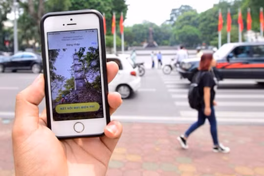 Theo một khảo sát gần đây, trung bình mỗi người Việt sở hữu 1,3 thuê bao di động.