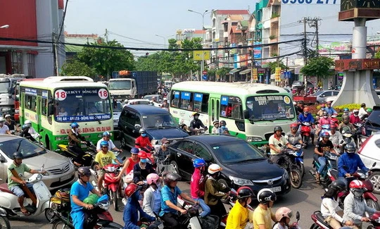 Cổng thông tin giao thông TP Hồ Chí Minh trên nền bản đồ số trực tuyến thông qua website tại địa chỉ: giaothong.hochiminhcity.gov.vn