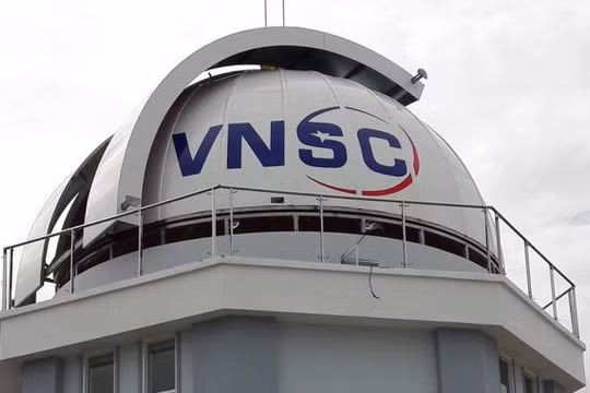 đài thiên văn lớn nhất Việt Nam tại Hòn Chồng, Nha Trang (Khánh Hoà)