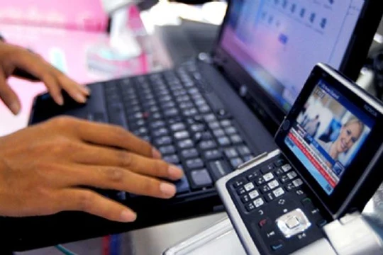 Máy tính đã và đang tham gia vào quá trình quản lý sản xuất, điều hành với tốc độ chưa từng thấy trước đây. Ảnh minh hoạ: Cnet