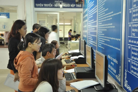 Tỷ lệ đăng ký đầu tư qua mạng tính đến cuối năm ngoái đã đạt 46,5%. Ảnh: Internet