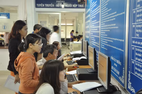 Tỷ lệ đăng ký đầu tư qua mạng tính đến cuối năm ngoái đã đạt 46,5%. Ảnh: Internet