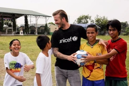 Beckham đã quyết định từ chối đề nghị này của kẻ tống tiền vào báo cho cảnh sát.