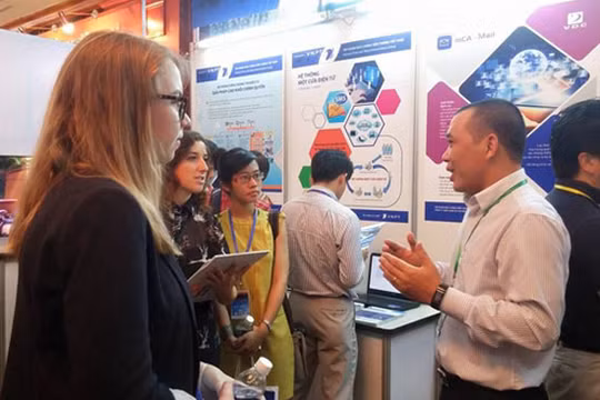 VNPT giới thiệu các dịch vụ CNTT cho đối tác nước ngoài. 