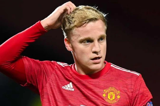 Van de Beek chính thức gia nhập Everton dưới dạng cho mượn đến cuối mùa. Ảnh MU