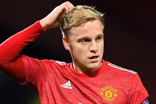 Van de Beek chính thức gia nhập Everton dưới dạng cho mượn đến cuối mùa. Ảnh MU