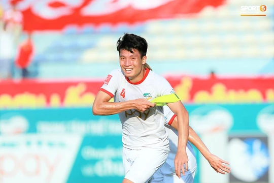 Vòng 1 V.League 2022, duy nhất Tiến Dũng là nội binh ghi bàn. Ảnh TD