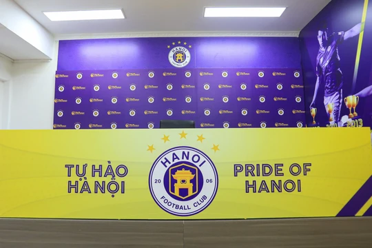 Hà Nội FC là đội bóng giàu thành tích nhất V.League. Ảnh HNFC.