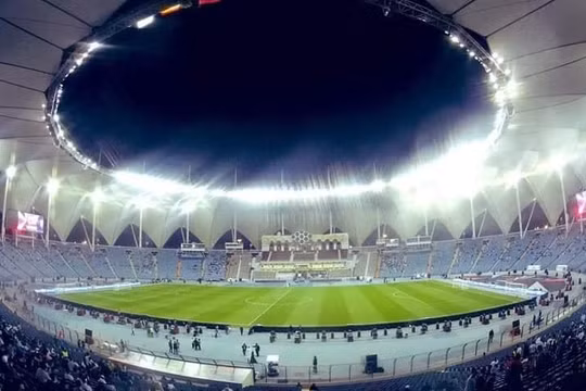 Người dân Ả rập Saudi đã được chứng kiến trận cầu đỉnh cao của bóng đá châu Âu. Ảnh AP.