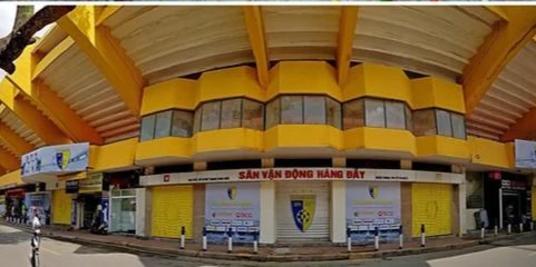 Hà Nội FC bắt đầu mùa bóng bằng trận gặp chủ nhà Viettel trên sân Hàng Đẫy. Ảnh AT.