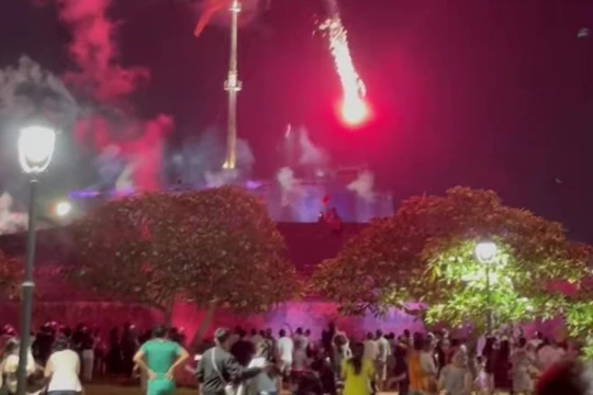 Hàng ngàn người hoảng hốt, tháo chạy khi xem hỏa pháo súng thần công ở Huế