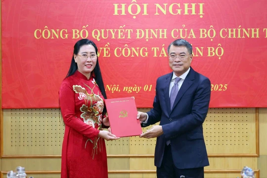 Bí thư Quảng Ngãi Bùi Thị Quỳnh Vân làm Phó trưởng Ban Tổ chức Trung ương