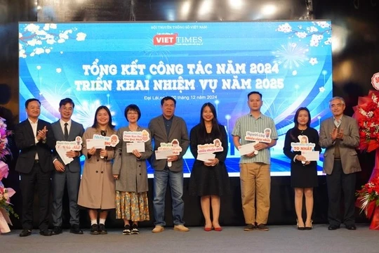 Những hình ảnh ấn tượng mừng sinh nhật VietTimes 9 tuổi