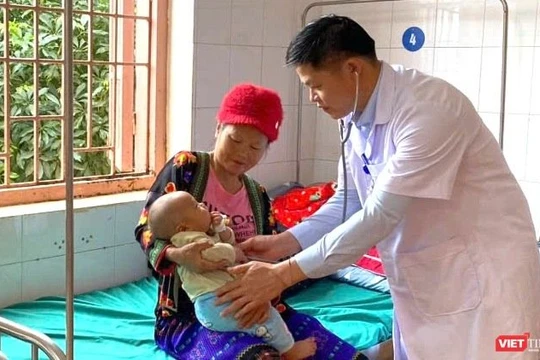 Về quê sau tốt nghiệp, bác sĩ cứu nhiều bệnh nhân ở “cửa tử thần”