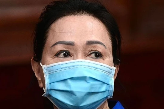 Bị cáo Trương Mỹ Lan lĩnh thêm án chung thân