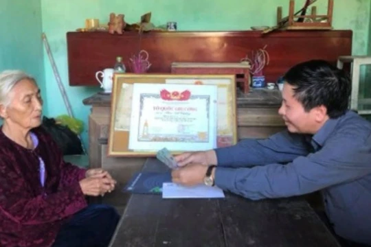 Chiếc quan tài của người còn sống - nỗi đau thầm lặng sau chiến tranh