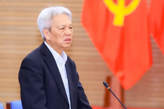 TS Nguyễn Sĩ Dũng.