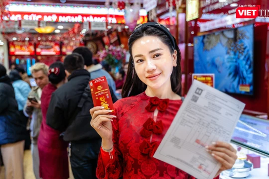 Vàng miếng SJC tăng nhẹ 400.000 đồng/lượng. Ảnh minh hoạ.