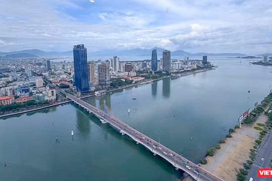 Dự kiến hợp nhất tỉnh Quảng Nam và thành phố Đà Nẵng, lấy tên là thành phố Đà Nẵng, trung tâm chính trị - hành chính đặt tại thành phố Đà Nẵng.