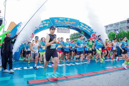 BIDV khởi động Giải chạy mang Tết ấm cho đồng bào nghèo
