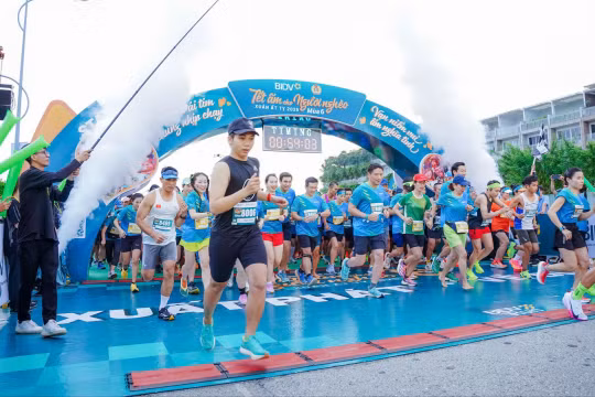 BIDV khởi động Giải chạy mang Tết ấm cho đồng bào nghèo