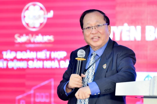 “Việt Nam cần có những động thái cụ thể và quyết liệt hơn trong việc hoàn thiện khung pháp lý về quản lý, giao dịch, và sử dụng tiền số, phân loại tài sản kỹ thuật số để có cơ chế kiểm soát và đánh thuế hợp lý”- GS Augustine Hà Tôn Vinh.