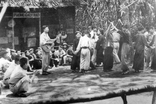 Ngành Văn hóa Việt Nam 80 năm đồng hành cùng sự nghiệp cách mạng vẻ vang của Đảng và dân tộc