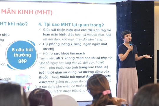 Bác sĩ, chuyên gia khuyên phụ nữ gặp rối loạn sức khỏe sinh sản "đừng chịu đựng trong im lặng"