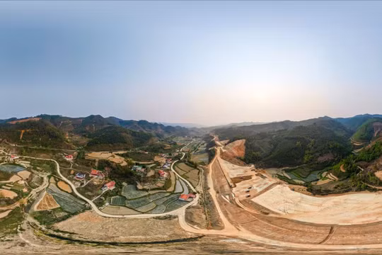 Hình ảnh mới nhất tại điểm đầu tiên của trục cao tốc Bắc - Nam