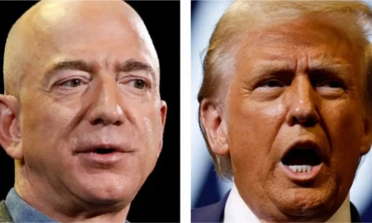 Jeff Bezos và Donald Trump. Ảnh: Business Insider 