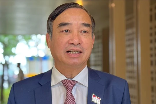 Ông Lê Trung Chinh, Chủ tịch UBND TP Đà Nẵng trả lời phỏng vấn VietTimes liên quan đến việc sắp xếp, tinh giảm biên chế tại Đà Nẵng 