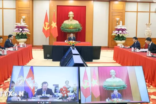 Tổng Bí thư Tô Lâm điện đàm với Chủ tịch Đảng Nhân dân Campuchia Hun Sen