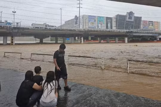Bão Yagi đã càn quét qua Philippines, gây sạt lở nghiêm trọng và ngập lụt nặng. Ảnh: Inquirer