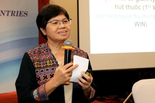 WHO: Tăng thuế, tăng giá thuốc lá để ngăn chặn thanh thiếu niên hút thuốc