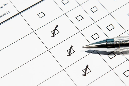 Việc khảo sát, đánh giá ý kiến công chúng rất quan trọng để xây dựng chính sách truyền thông phù hợp. Ảnh minh họa