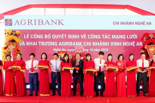  Agribank đẩy mạnh sắp xếp mạng lưới theo hướng tăng cường cho phát triển "tam nông"