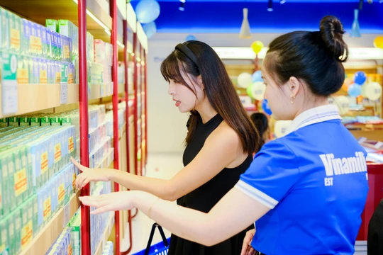 Không đợi tương lai gõ cửa: Vinamilk dẫn đầu xu hướng tiêu dùng xanh